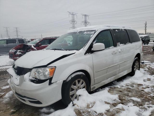 Photo 2 from auction – 2015 CHRYSLER TOWN & COU with VIN 2C4RC1AG3FR677218