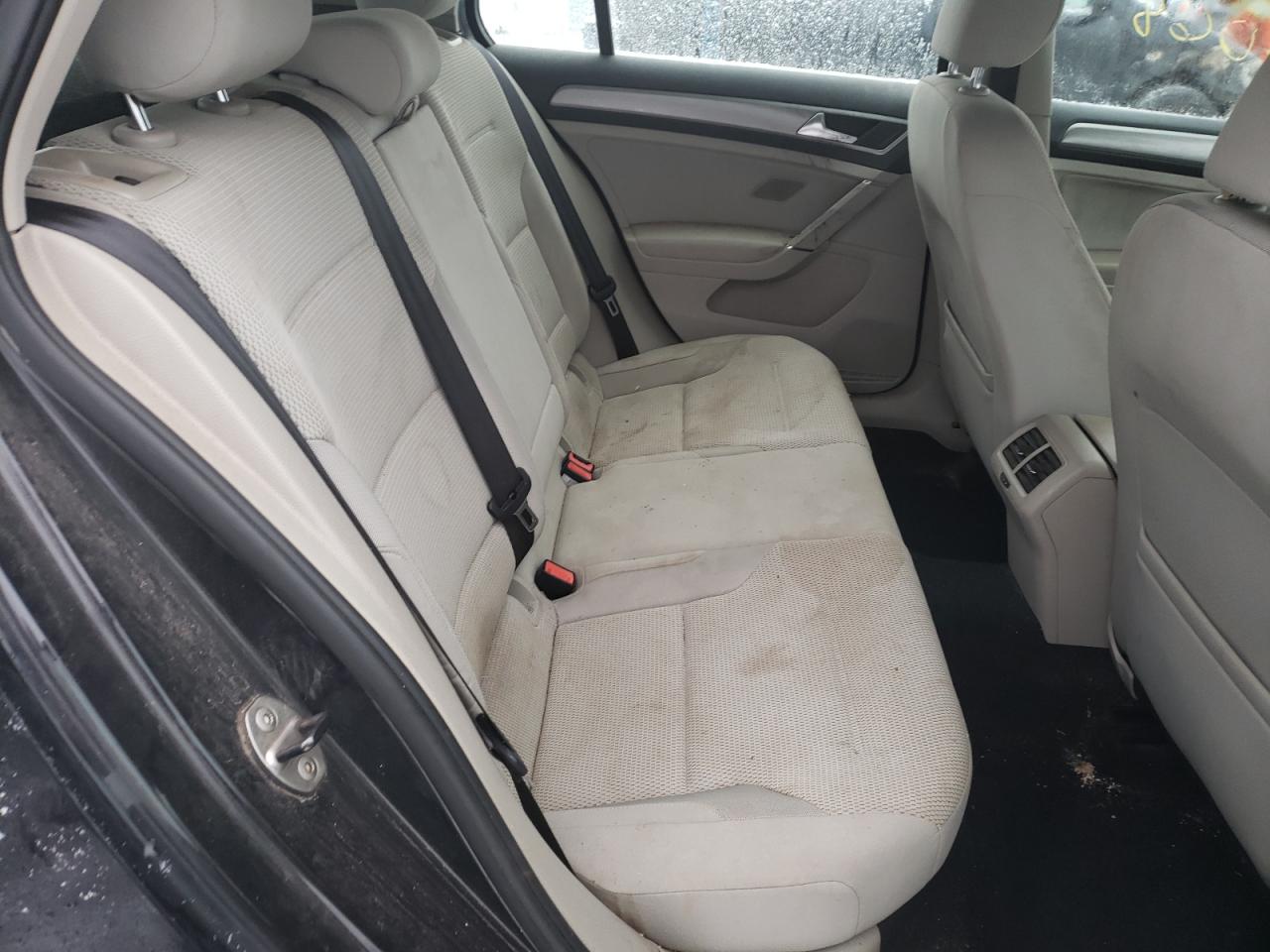 Photo 6 from auction – 2015 VOLKSWAGEN GOLF with VIN 3VW117AU6FM018873