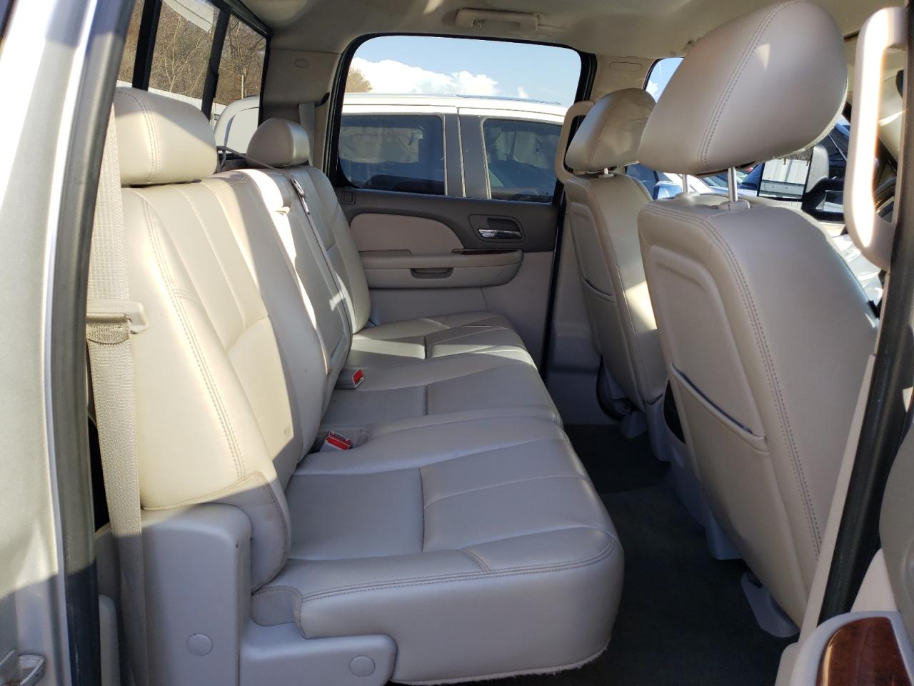 Photo 6 from auction – 2011 CHEVROLET SILVERADO with VIN 1GC1KYE88BF141023