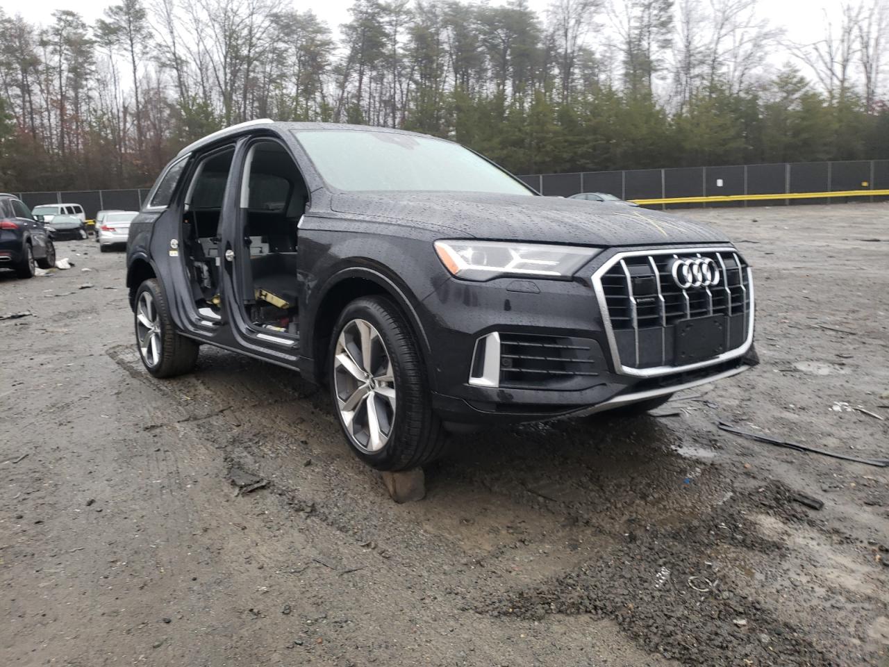 AUDI Q7 PREMIUM 2021 with VIN WA1LXAF73MD040889 - Photo from auction