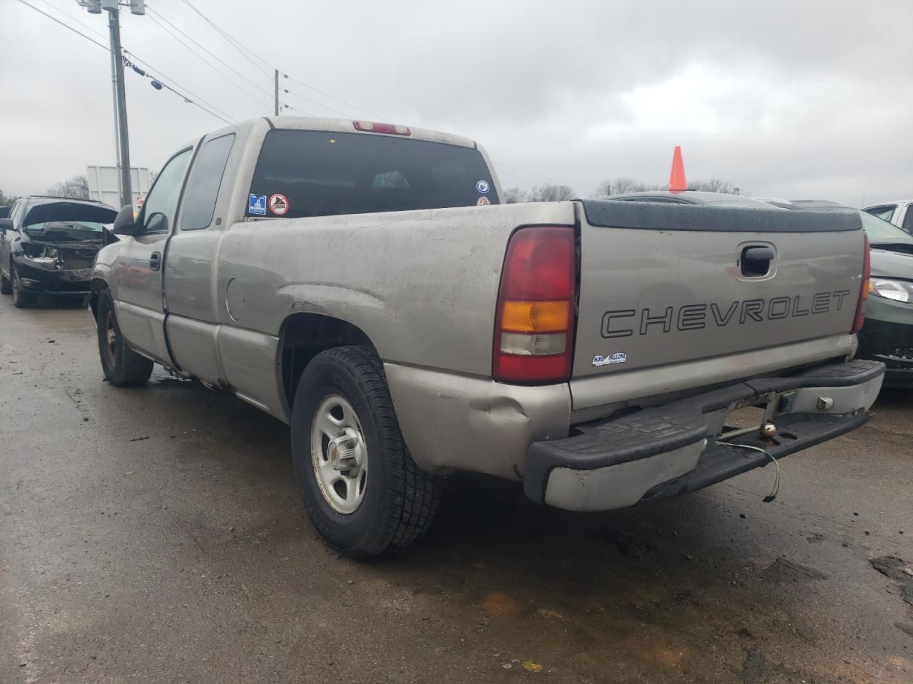 Photo 3 from auction – 2000 CHEVROLET SILVERADO with VIN 2GCEC19V7Y1222942