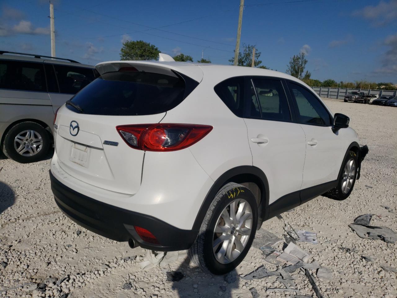 Photo 4 from auction – 2013 MAZDA CX-5 GT with VIN JM3KE2DE3D0102708