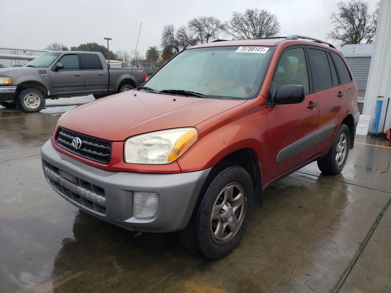Photo 2 from auction – 2002 TOYOTA RAV4 with VIN JTEHH20V026036642