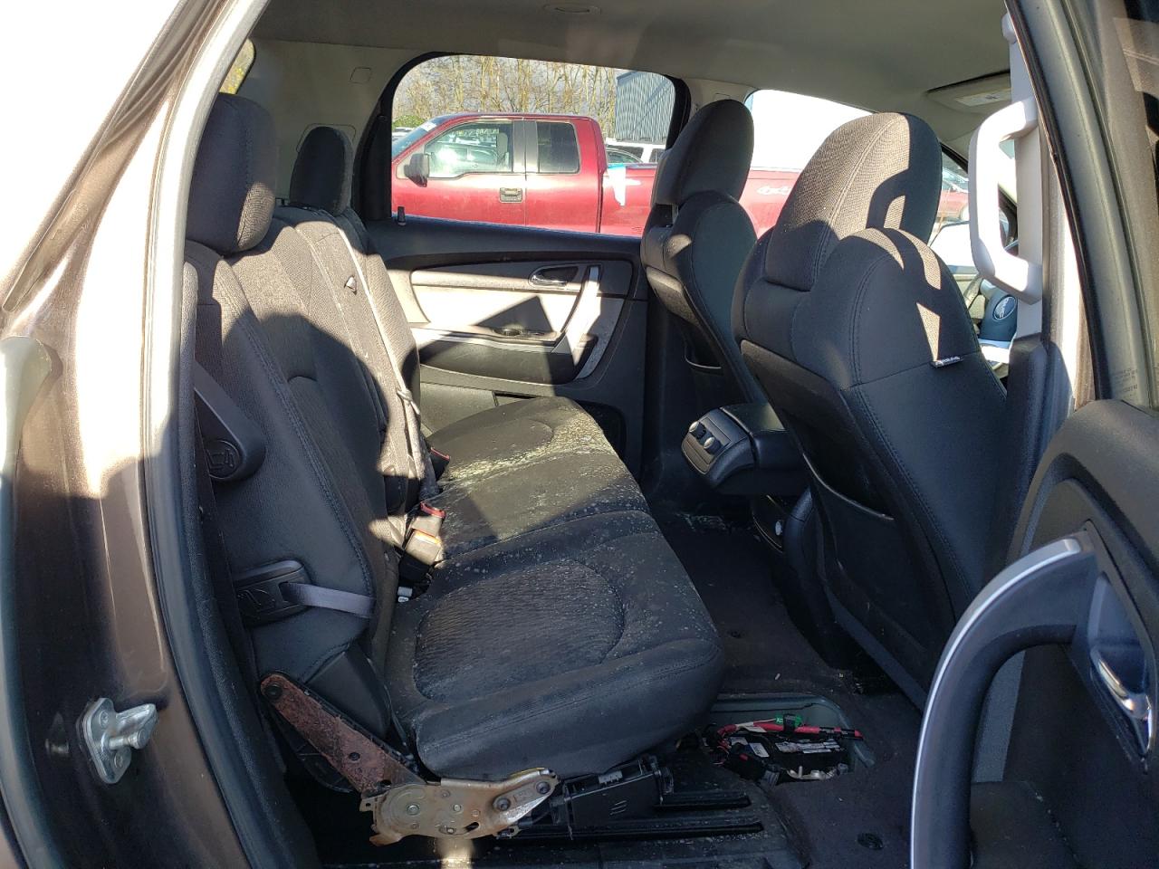 Photo 6 from auction – 2010 GMC ACADIA SLE with VIN 1GKLRLED0AJ265565