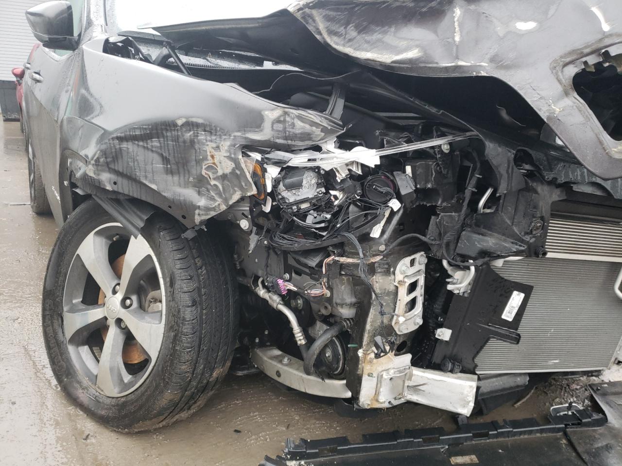 Photo 9 from auction – 2020 JEEP CHEROKEE L with VIN 1C4PJLDB4LD521809