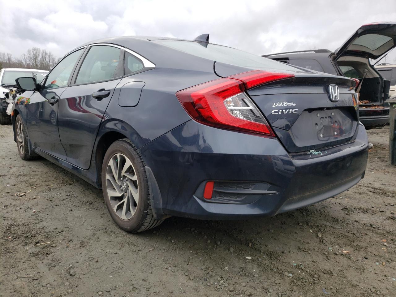 Photo 3 from auction – 2017 HONDA CIVIC EX with VIN 2HGFC2F72HH572116