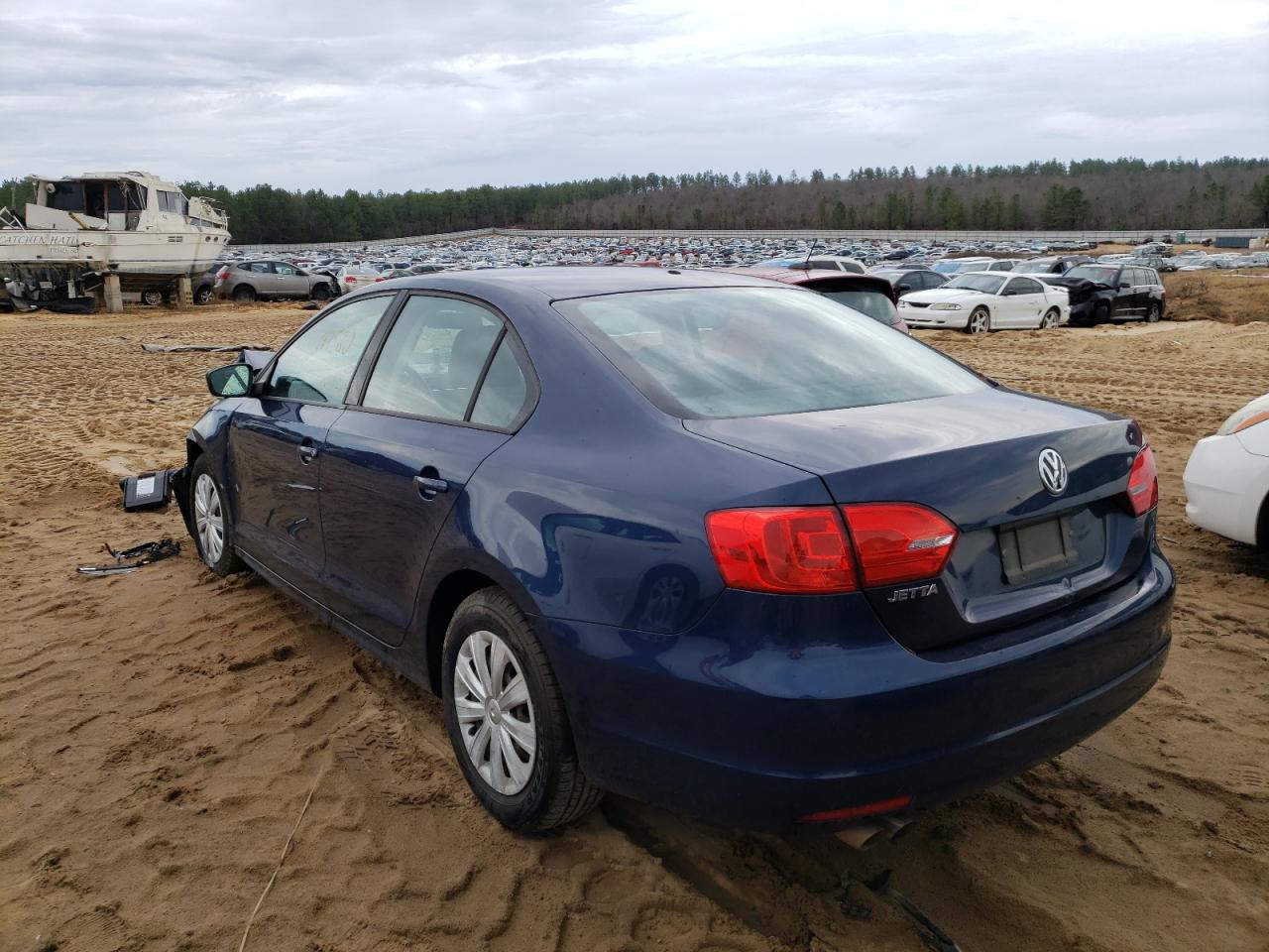 Photo 3 from auction – 2013 VOLKSWAGEN JETTA BASE with VIN 3VW2K7AJ3DM395083