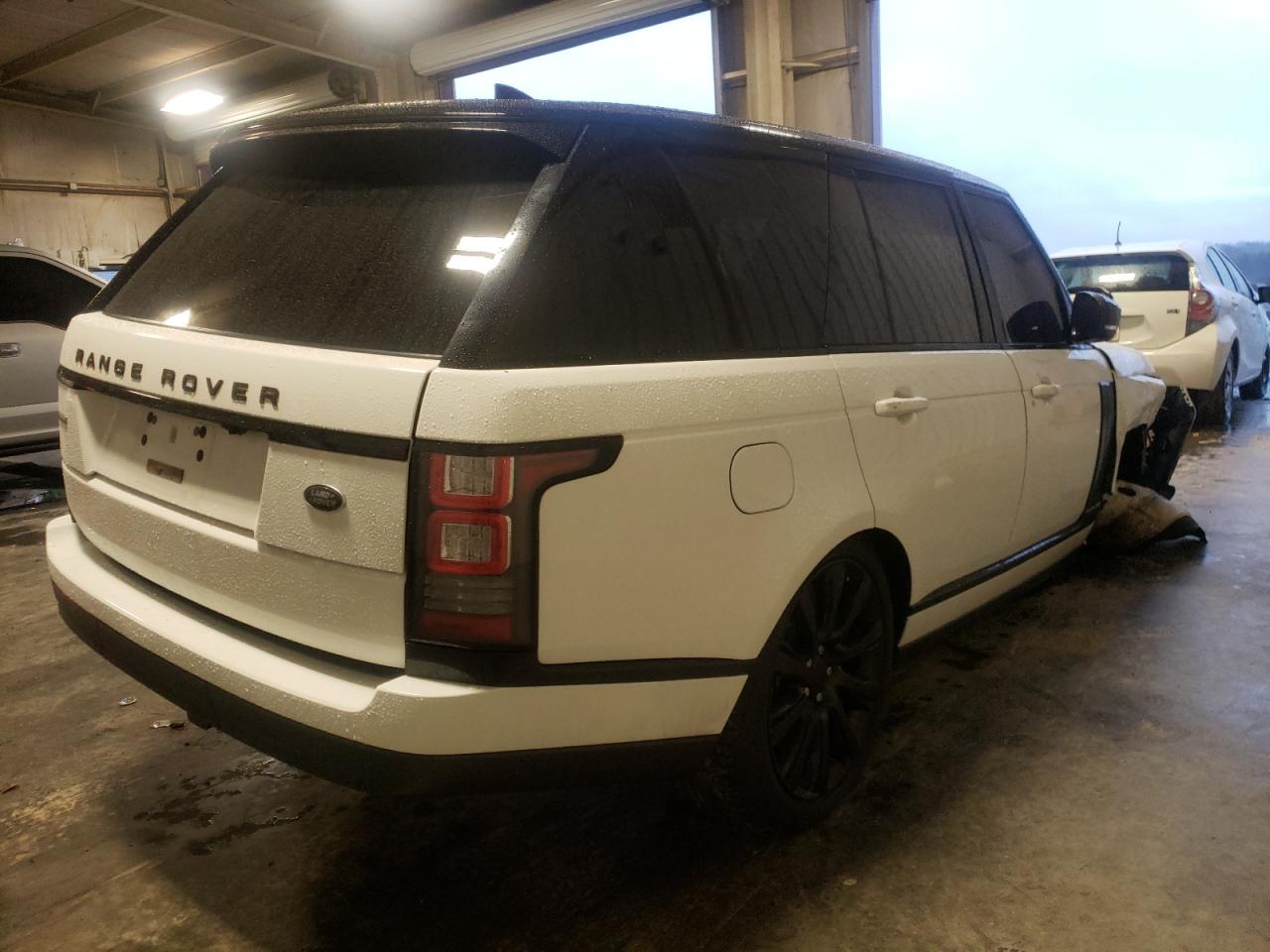 Photo 4 from auction – 2017 LAND ROVER RANGE ROVE with VIN SALGS2FE2HA335041