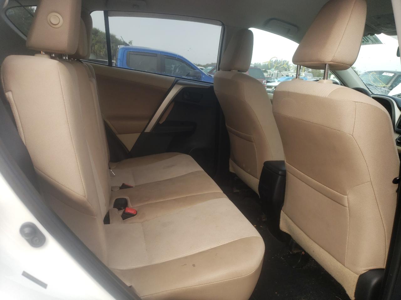 Photo 6 from auction – 2013 TOYOTA RAV4 LE with VIN 2T3BFREV5DW023274