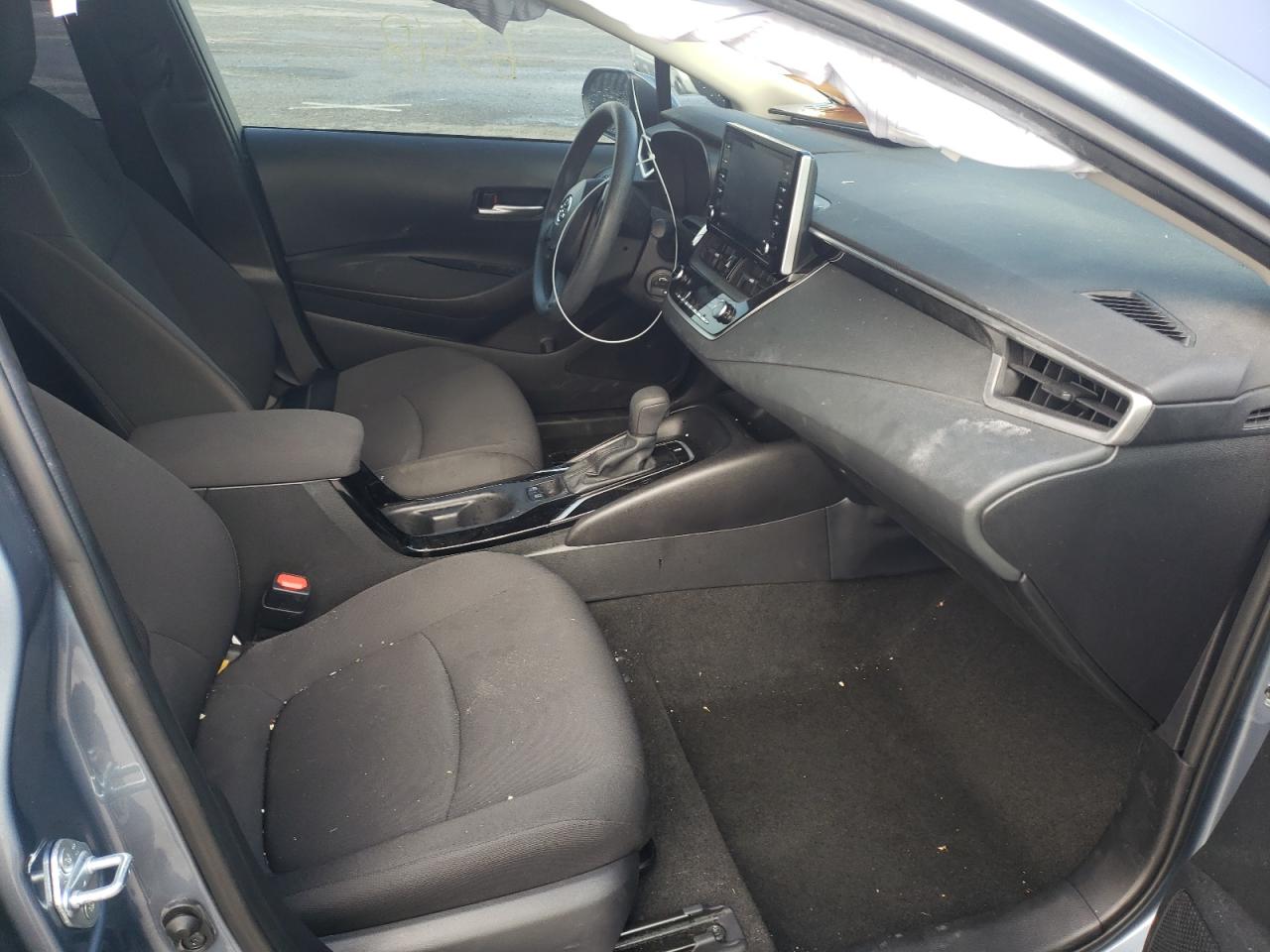 Photo 5 from auction – 2021 TOYOTA COROLLA LE with VIN 5YFEPMAE2MP225227