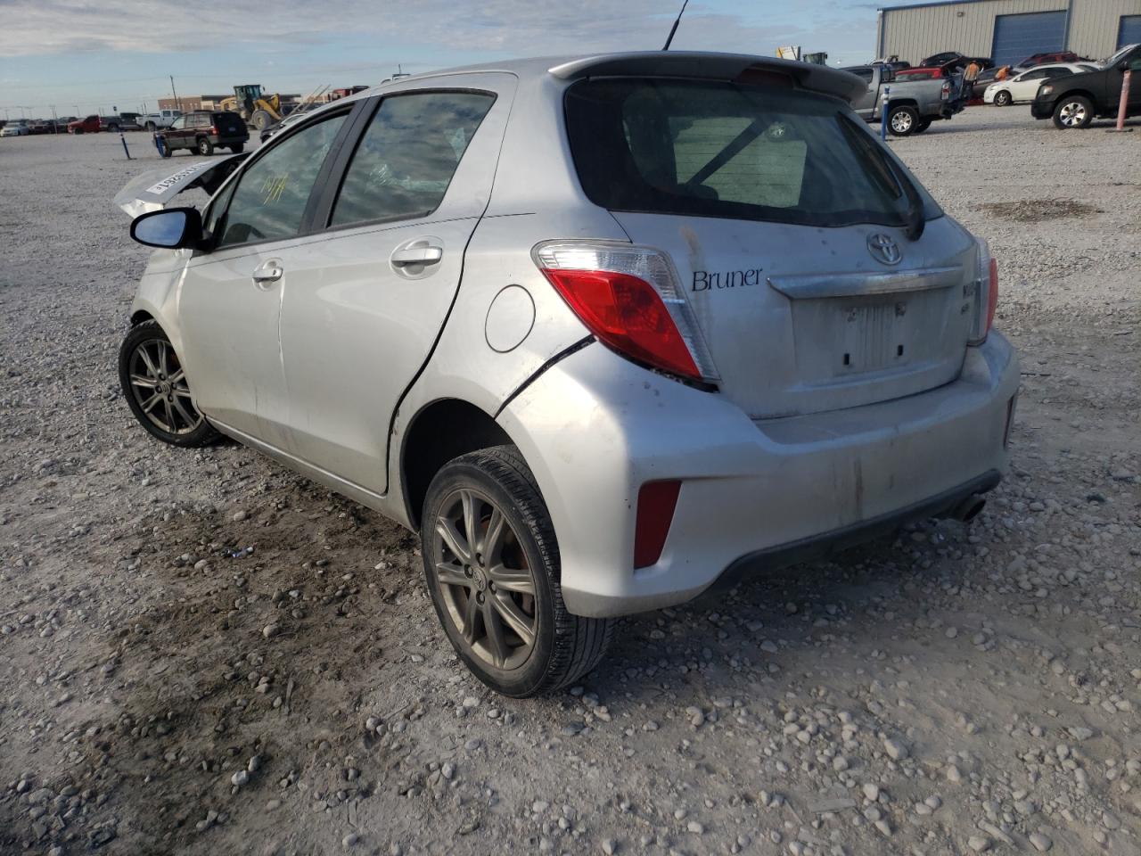Photo 3 from auction – 2012 TOYOTA YARIS with VIN JTDKTUD35CD514337