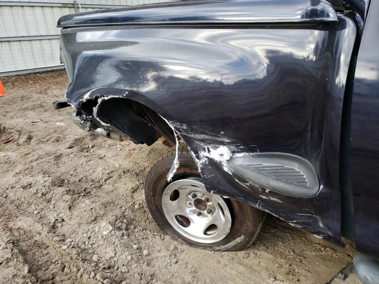 Photo 9 from auction – 1999 FORD F150 with VIN 2FTRX07W2XCA82605