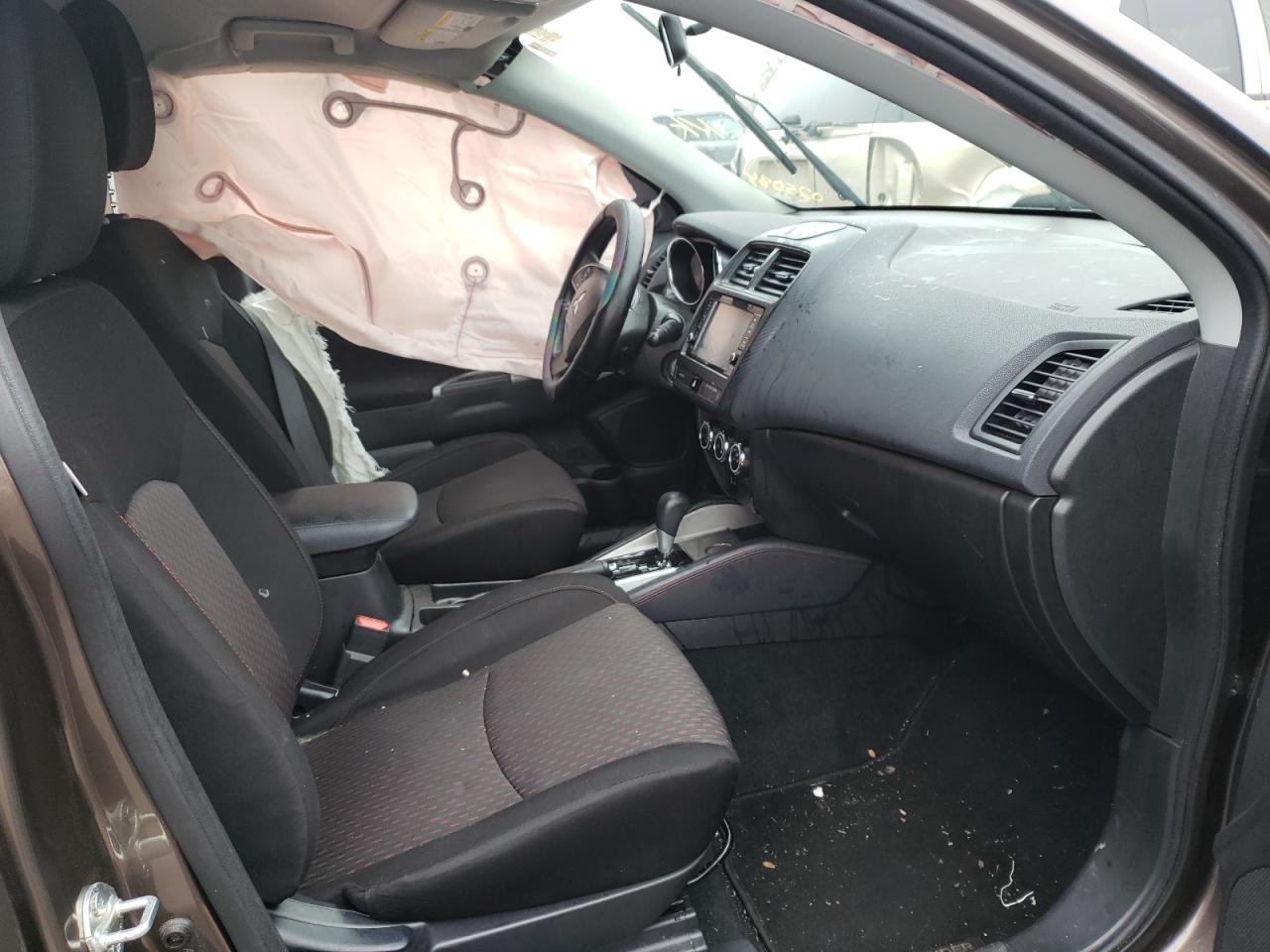 Photo 5 from auction – 2018 MITSUBISHI OUTLANDER with VIN JA4AP3AU2JU025084