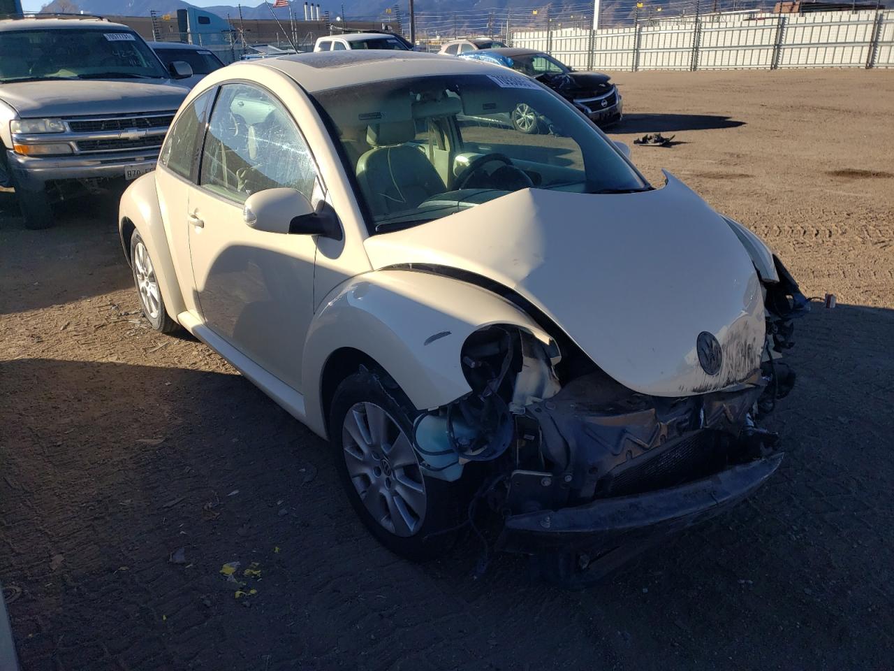 VOLKSWAGEN BEETLE 2008 with VIN 3VWRW31C68M501870 - Photo from auction
