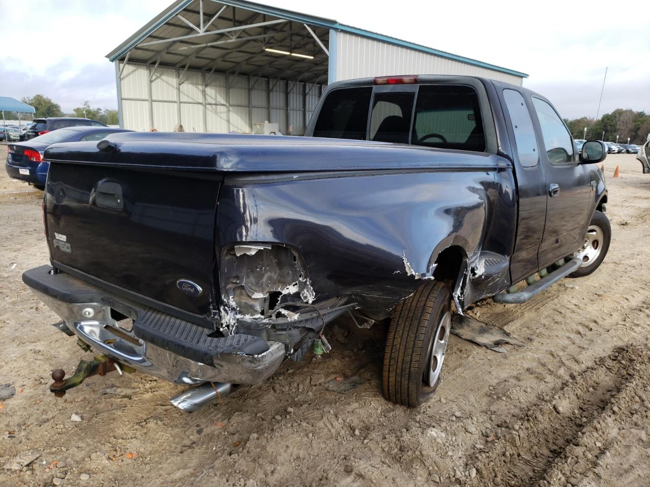 Photo 4 from auction – 1999 FORD F150 with VIN 2FTRX07W2XCA82605