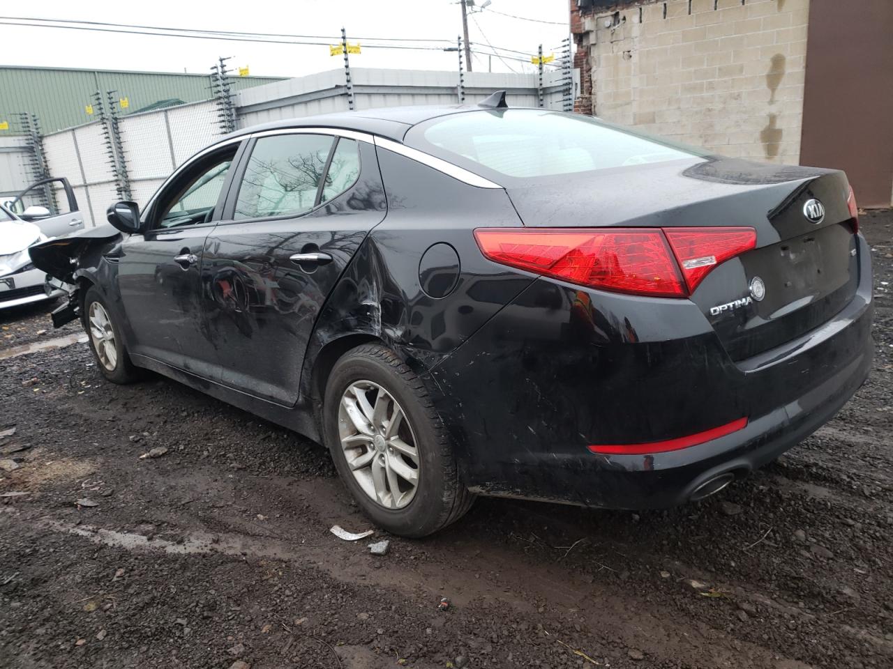 Photo 3 from auction – 2013 KIA OPTIMA LX with VIN KNAGM4A76D5309628
