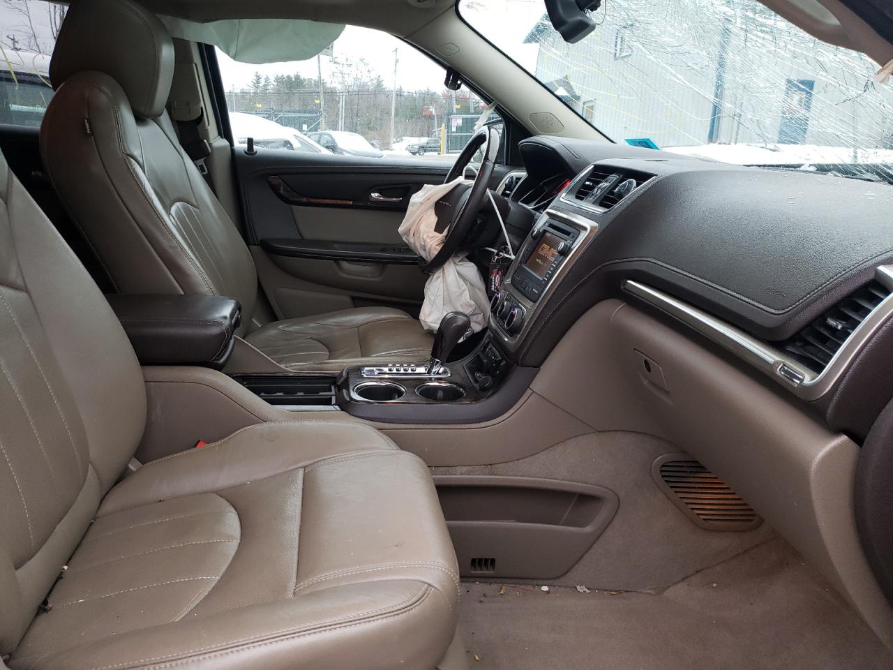 Photo 5 from auction – 2014 GMC ACADIA DEN with VIN 1GKKVTKD0EJ202970