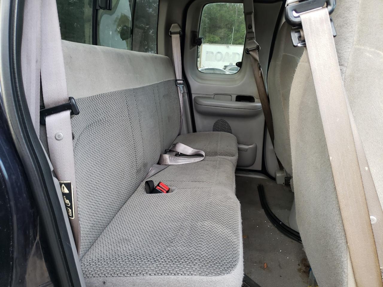 Photo 6 from auction – 1999 FORD F150 with VIN 2FTRX07W2XCA82605