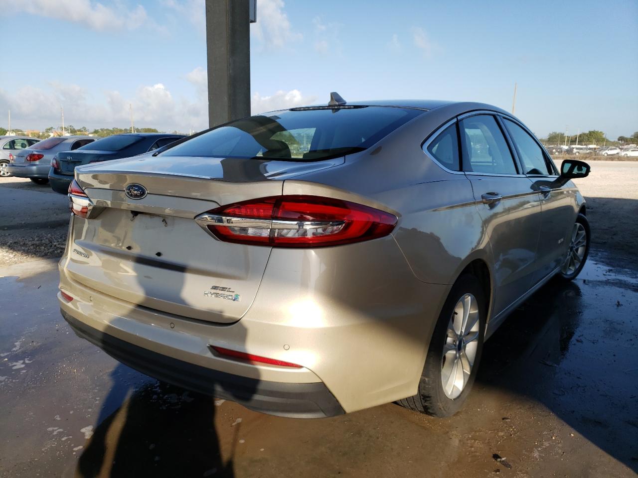 Photo 4 from auction – 2019 FORD FUSION SEL with VIN 3FA6P0MU4KR214680