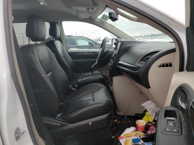 Photo 5 from auction – 2015 CHRYSLER TOWN & COU with VIN 2C4RC1AG3FR677218