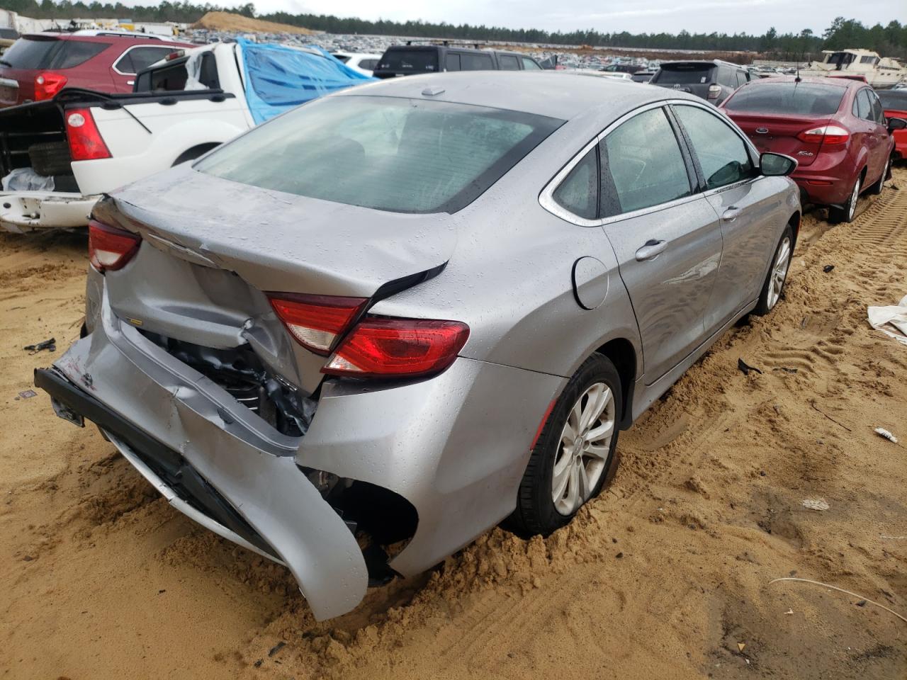 Photo 4 from auction – 2015 CHRYSLER 200 LIMITE with VIN 1C3CCCAB5FN713966