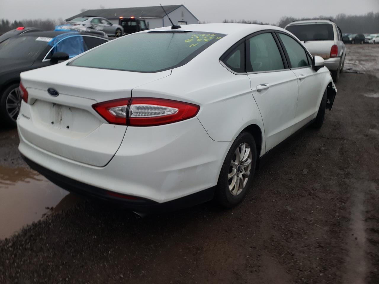 Photo 4 from auction – 2016 FORD FUSION S with VIN 3FA6P0G75GR348451