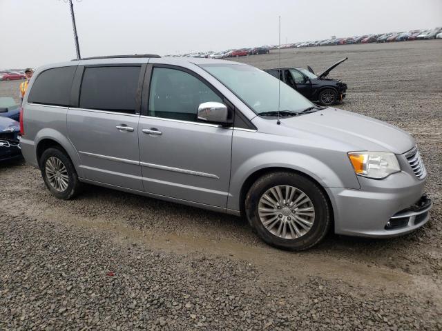 CHRYSLER TOWN & COU 2013 with VIN 2C4RC1CG2DR723860 - Photo from auction
