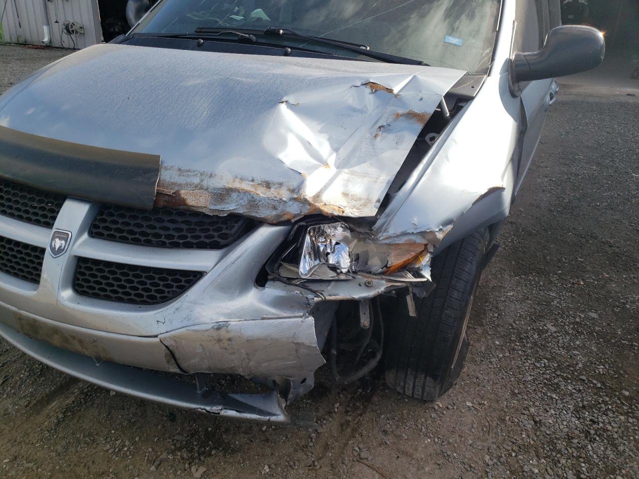 Photo 9 from auction – 2004 DODGE GRAND CARA with VIN 2D8GP44L94R504341