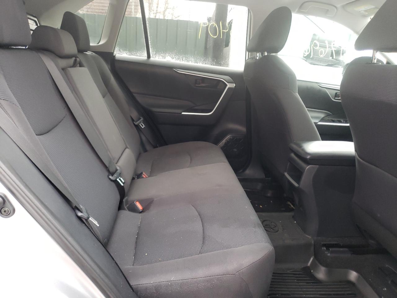 Photo 6 from auction – 2019 TOYOTA RAV4 LE with VIN 2T3G1RFVXKW037770