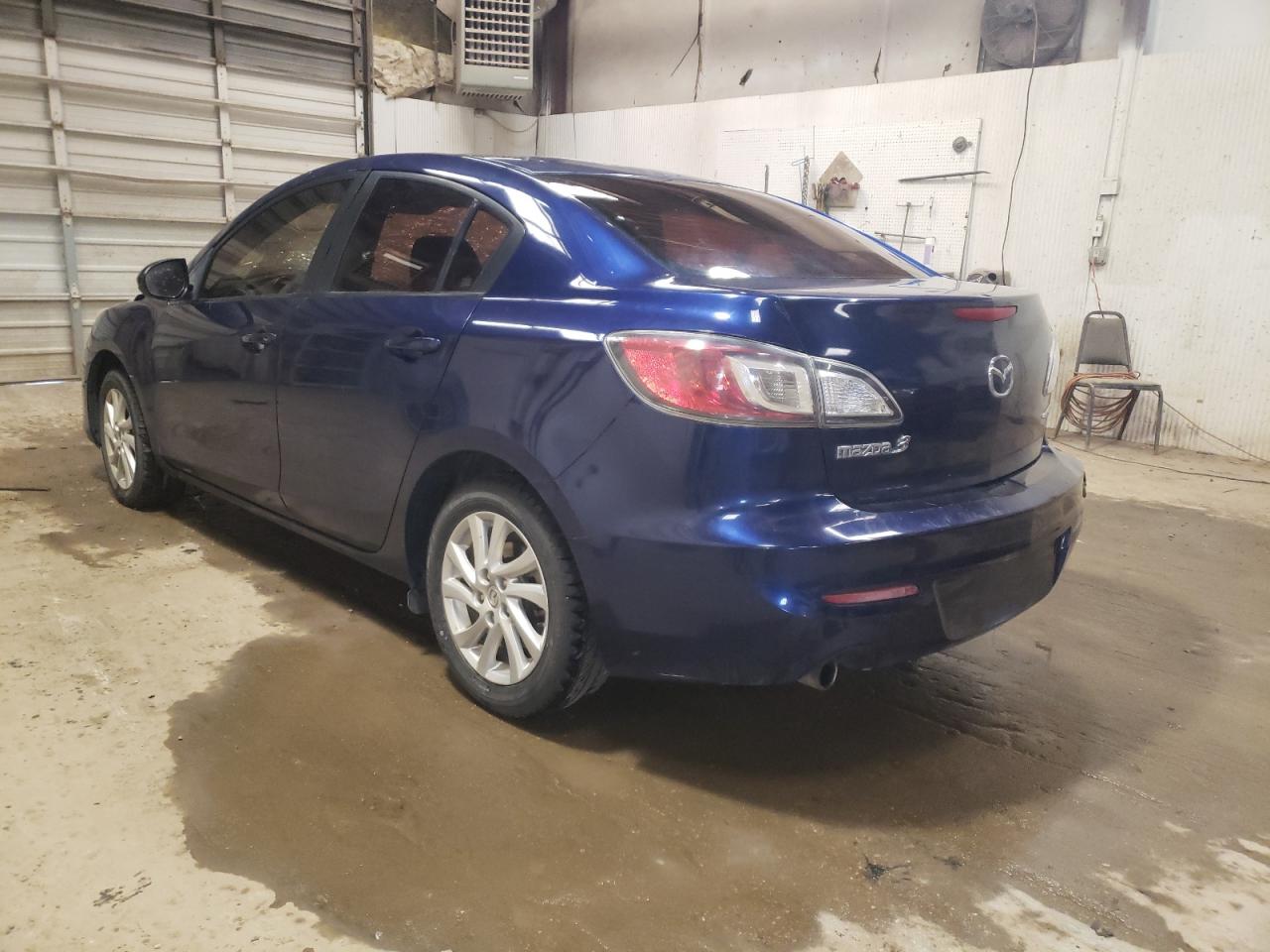Photo 3 from auction – 2012 MAZDA 3 I with VIN JM1BL1V74C1654669
