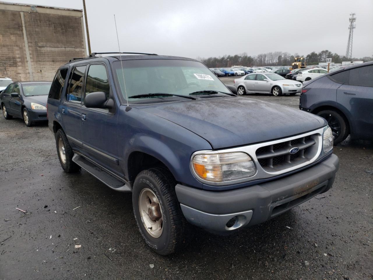 FORD EXPLORER X 2000 with VIN 1FMZU73E9YUB36008 - Photo from auction