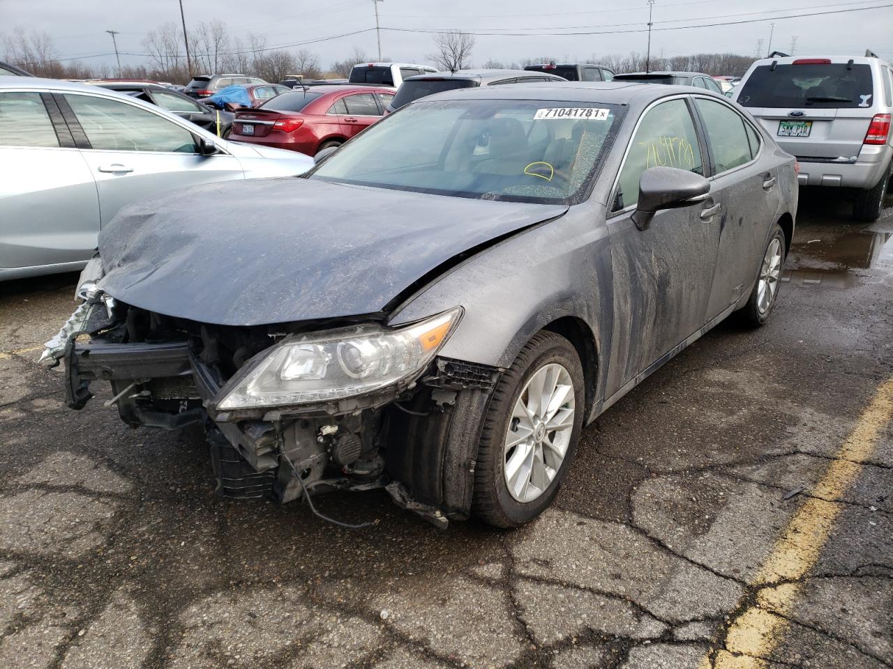 Photo 2 from auction – 2013 LEXUS ES 300H with VIN JTHBW1GG0D2009841