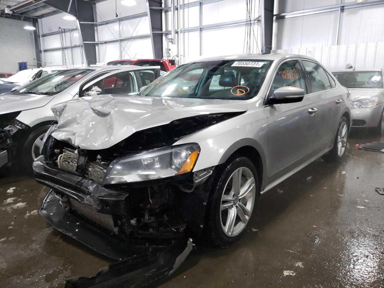 Photo 2 from auction – 2014 VOLKSWAGEN PASSAT SEL with VIN 1VWCS7A3XEC080466