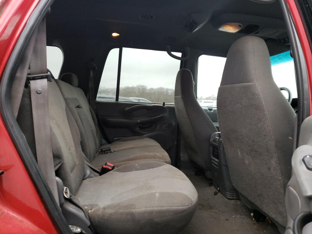 Photo 6 from auction – 2002 FORD EXPEDITION with VIN 1FMPU16L92LA49897