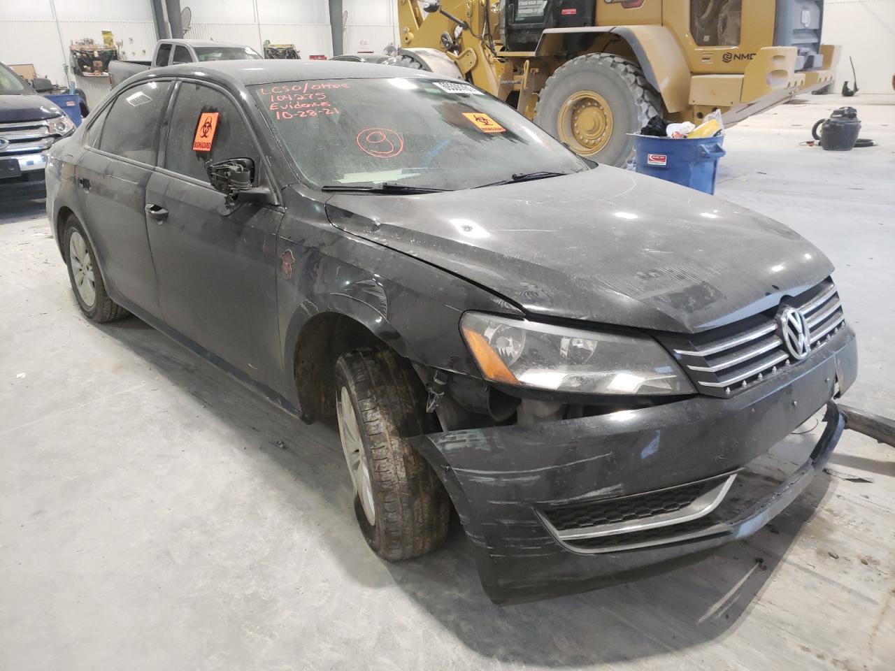 VOLKSWAGEN PASSAT S 2012 with VIN 1VWAP7A39CC084823 - Photo from auction