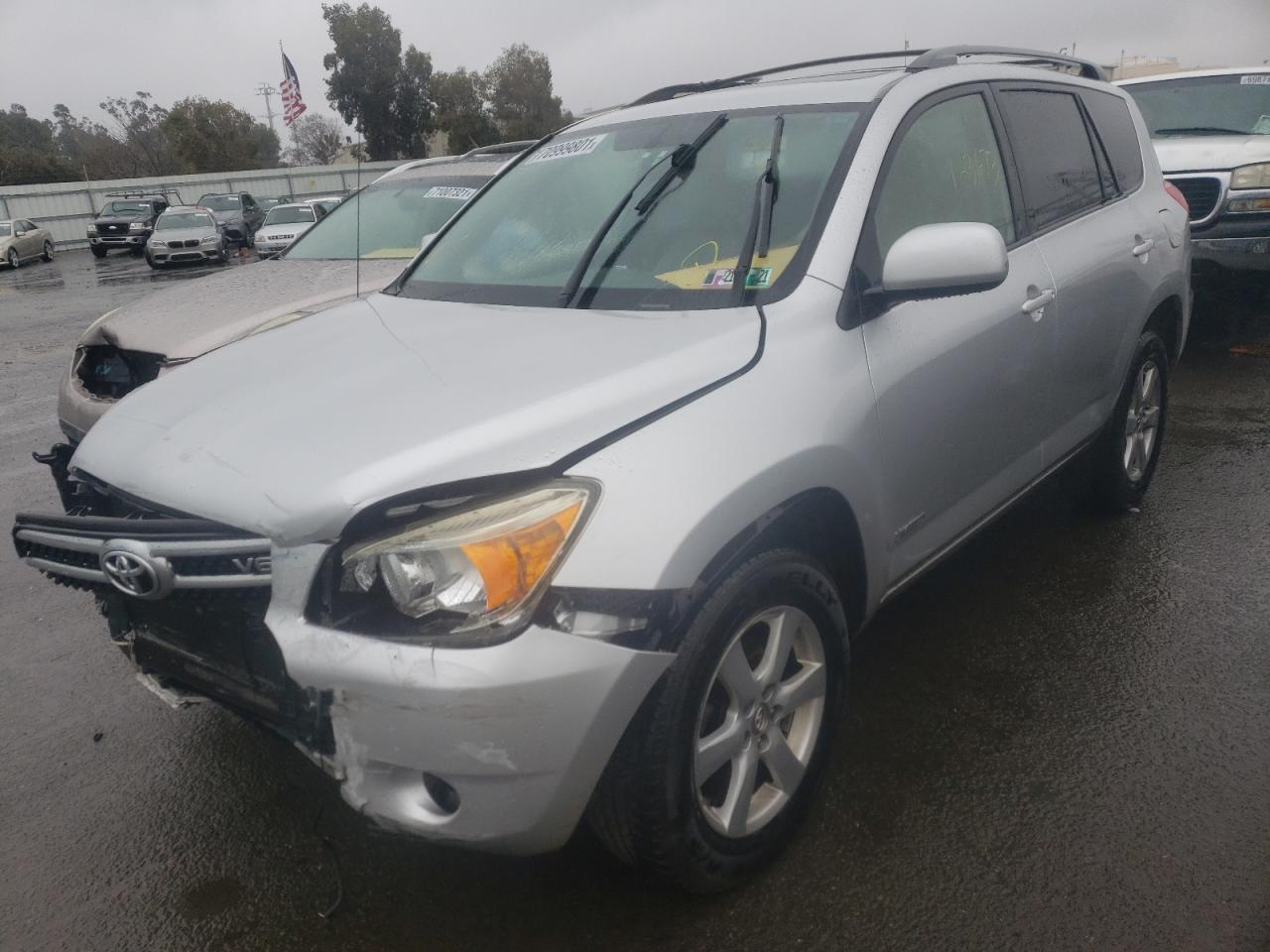 Photo 2 from auction – 2007 TOYOTA RAV4 LIMIT with VIN JTMBK31V976018762