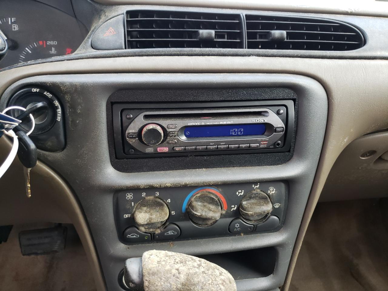 Photo 9 from auction – 1997 CHEVROLET MALIBU with VIN 1G1ND52T7VY140689