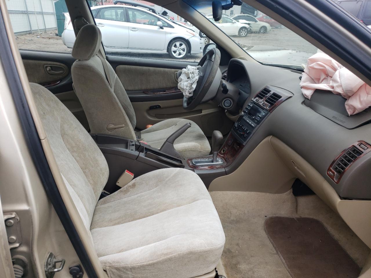 Photo 5 from auction – 2001 NISSAN MAXIMA GXE with VIN JN1CA31D41T808092