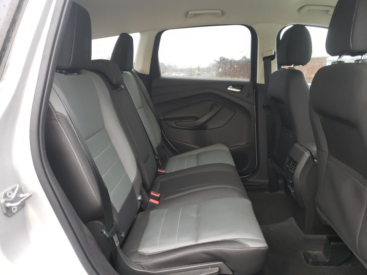 Photo 6 from auction – 2016 FORD ESCAPE with VIN 1FMCU0GX0GUB87985