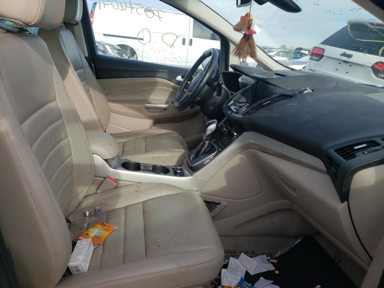 Photo 5 from auction – 2015 FORD C-MAX SEL with VIN 1FADP5BU7FL113192