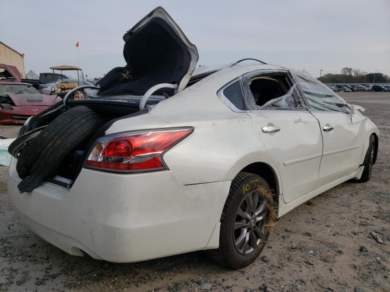 Photo 4 from auction – 2015 NISSAN ALTIMA 2.5 with VIN 1N4AL3AP9FC577017