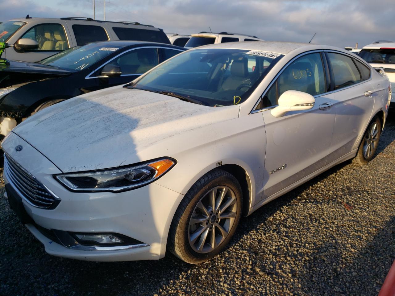 Photo 2 from auction – 2017 FORD FUSION SE with VIN 3FA6P0LU7HR409487