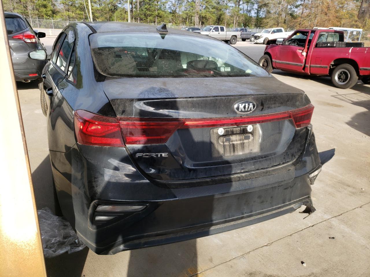 Photo 3 from auction – 2021 KIA FORTE FE with VIN 3KPF24AD3ME291054