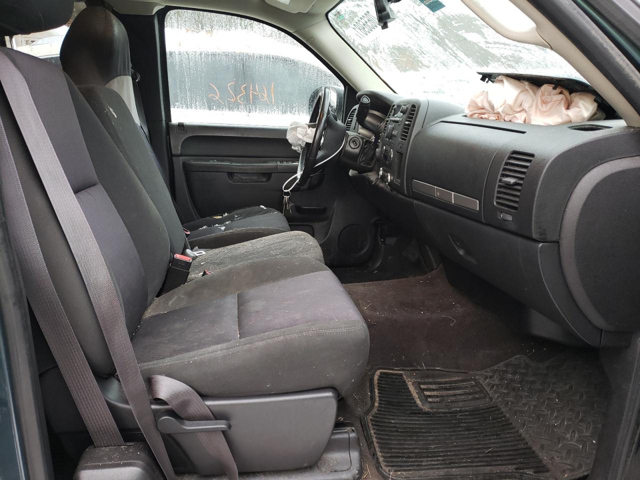 Photo 5 from auction – 2013 CHEVROLET SILVERADO with VIN 1GCRKSE78DZ252826