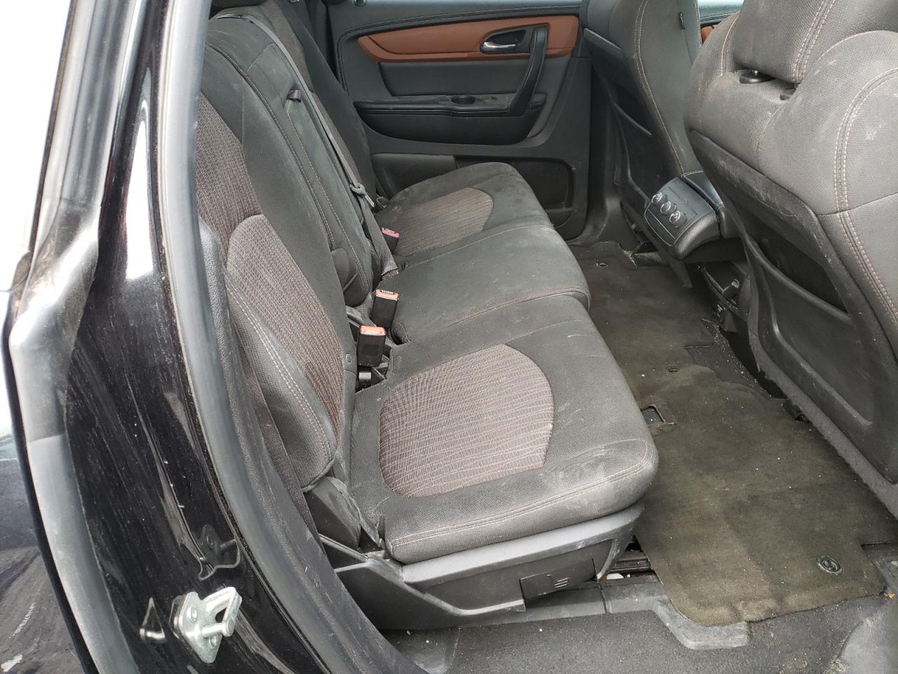 Photo 6 from auction – 2015 CHEVROLET TRAVERSE L with VIN 1GNKVGKD9FJ140139