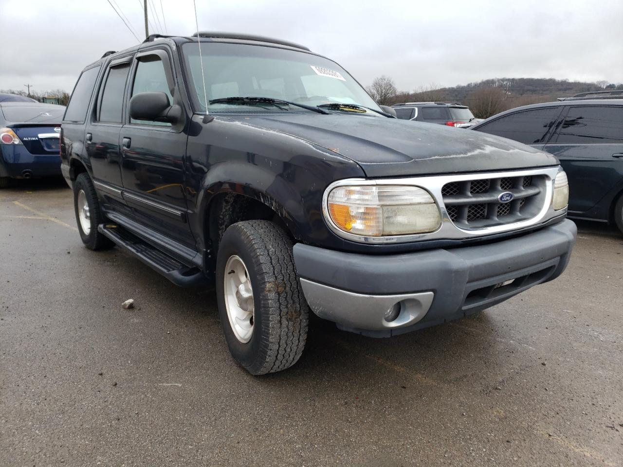 FORD EXPLORER X 2000 with VIN 1FMZU63E9YZB85626 - Photo from auction