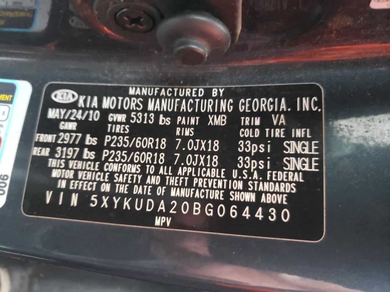 Photo 10 from auction – 2011 KIA SORENTO EX with VIN 5XYKUDA20BG064430