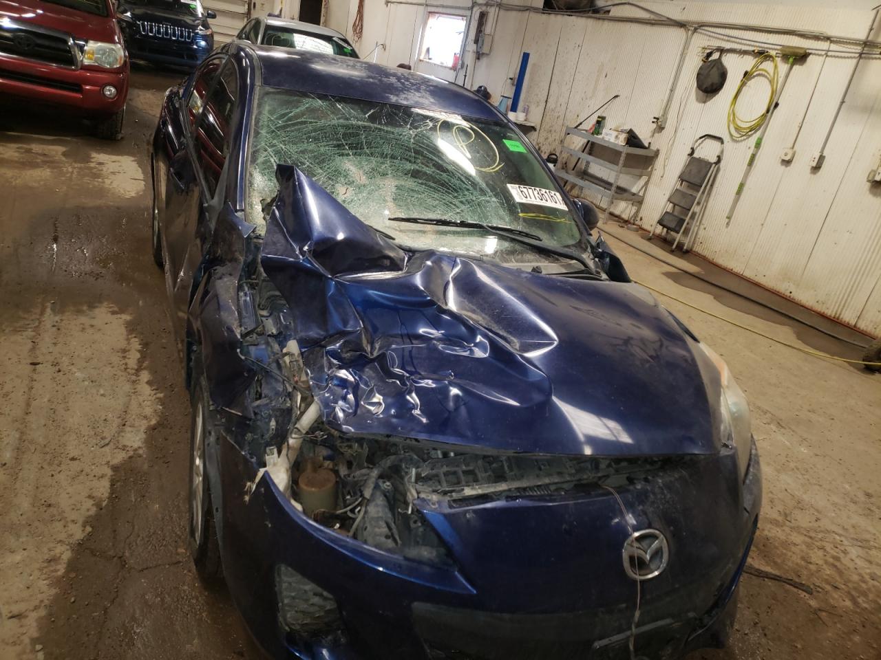 Photo 9 from auction – 2012 MAZDA 3 I with VIN JM1BL1V74C1654669
