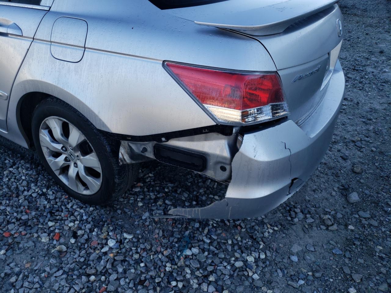 Photo 10 from auction – 2008 HONDA ACCORD EX with VIN JHMCP26718C001076