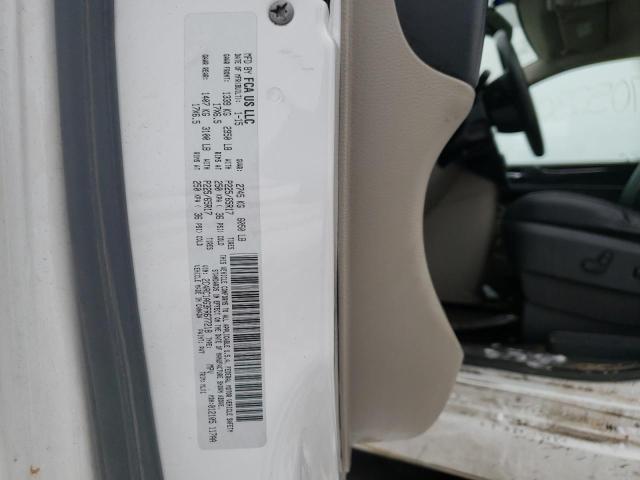 Photo 10 from auction – 2015 CHRYSLER TOWN & COU with VIN 2C4RC1AG3FR677218